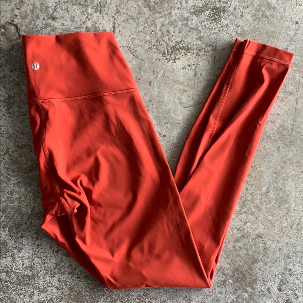 Lululemon Wunder Under 25” Rust - Size 6 Luxtreme